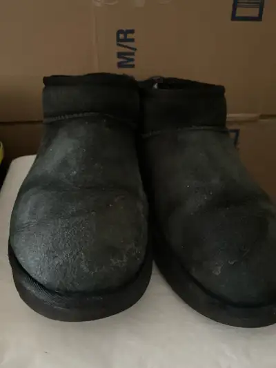 Women’s Winter Boots UGG– Size US 9, View more