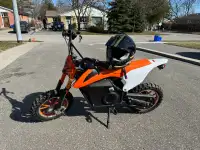 Children's electric scooter (motorcycle) (Used - Like New)