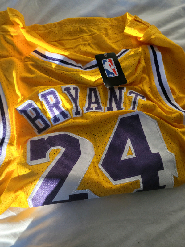 New basketball jersey in Arts & Collectibles in Sudbury - Image 2