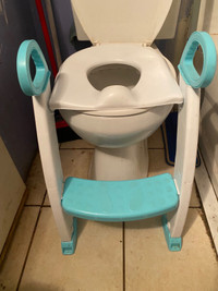 Step toilet seat for kids 