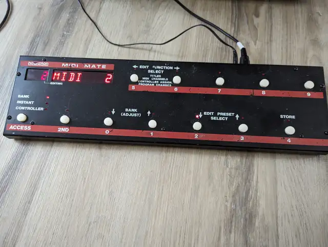 Blackstar ID:60TVP 60W Modeling Amp + Rocktron MIDI Footswitch b in Amps & Pedals in Ottawa - Image 5