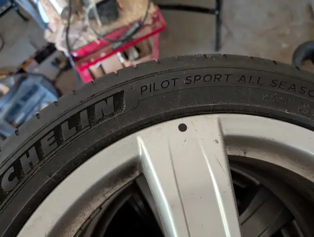 Mercedes rims & Michelin pilot sport 4s tires 255/45/r18. in Tires & Rims in London - Image 2