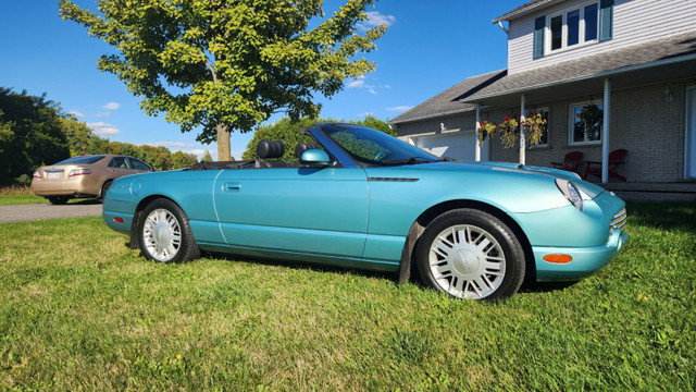 Ford Thunderbird 2002 dans Autos et camions  à Saint-Jean-sur-Richelieu - Image 2