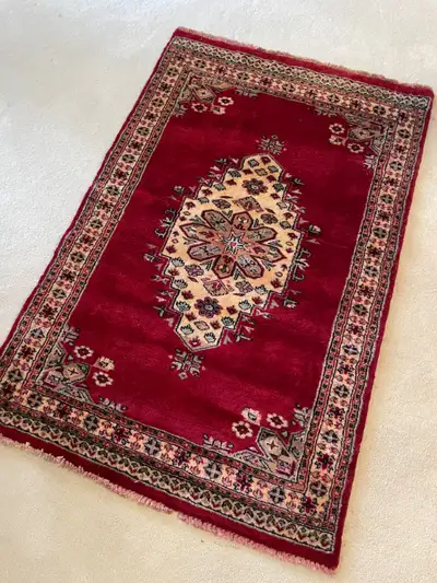 Authentic Persian Silk Rug Carpet Hand Knotted Dyed - 37" x 58" - very good unused condition - hand...