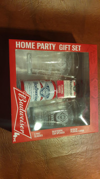 Budweiser Bluetooth can speaker 2 beer glasses Cards Home Party