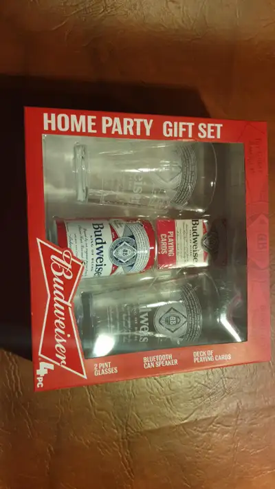 Budweiser Bluetooth can speaker 2 beer glasses Cards Home Party, View more