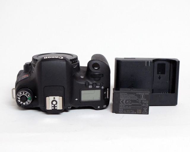 Canon EOS Rebel T6s 24.2MP DSLR NEW SHUTTER $400 in Cameras & Camcorders in Markham / York Region - Image 2
