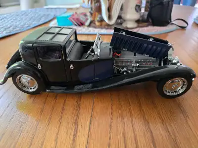 Franklin mint Car collection six cars, View more