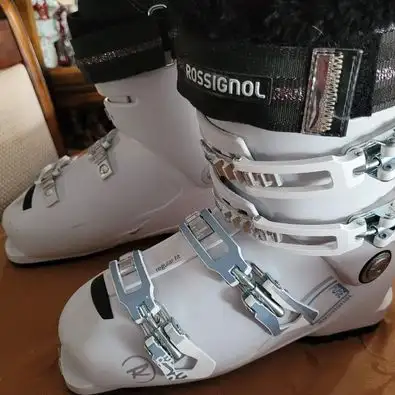 Rossignol Women sz 25.5 Ski Boot, View more