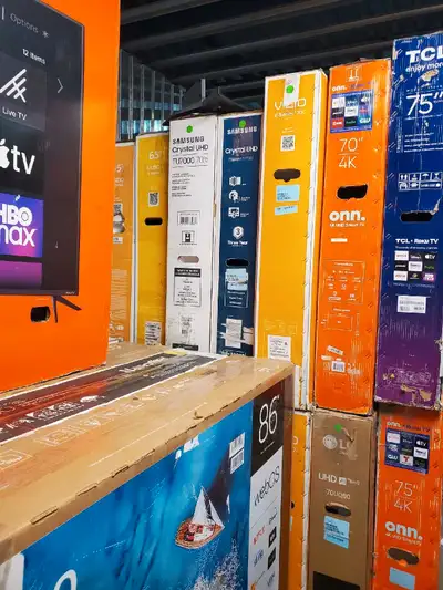 Smart tv hisense 32p 130$ Smart tv Roku 40p 240$ Smart tv hisense 43p 250$ Smart tv hisense 50p 300$...