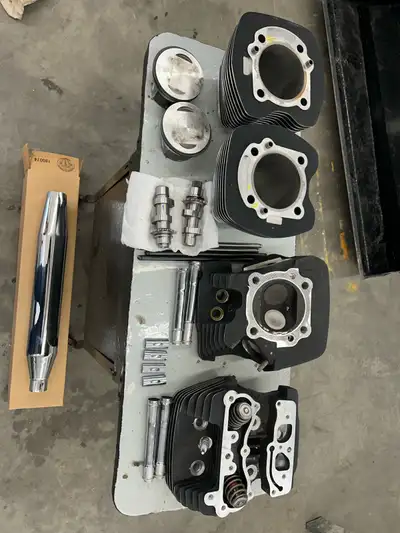 Complete new top end cylinder heads,cylinders cam’s push rods , covers exaust. These parts were take...