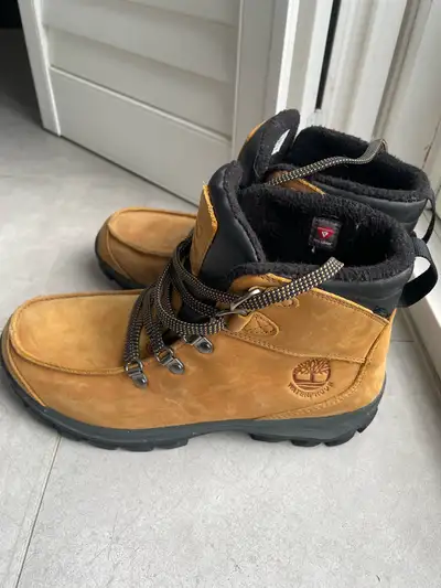 Timberland, View more