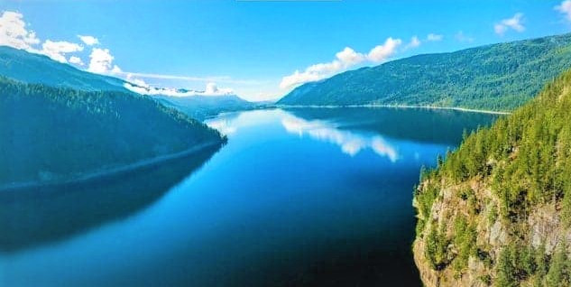 VACATION HOUSE IN SHUSWAP AREA OF BC. PRIVATE BY MARA LAKE! in British Columbia