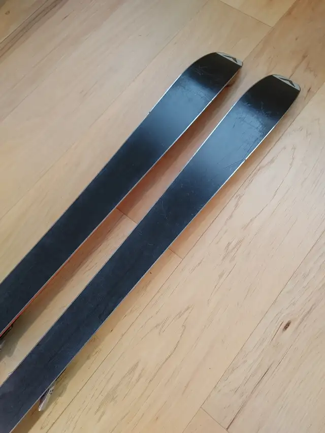 Skis 180cm in Ski in Richmond - Image 6