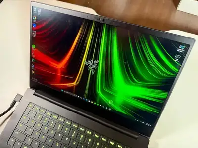 Razer Blade 14 (2022) w Ryzen 9 6900 HX, View more