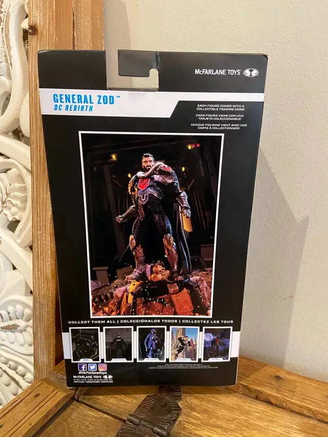 New DC Multiverse General Zod 7-Inch Figure in Toys & Games in Oshawa / Durham Region - Image 3