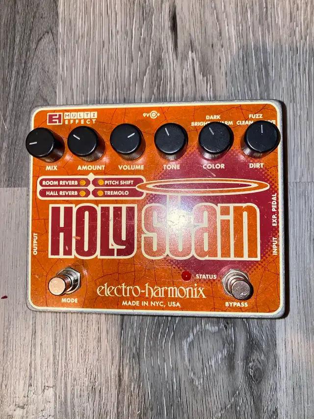 EHX Holy Stain pedal multi fx reverb delay  in Amps & Pedals in Laval / North Shore - Image 2