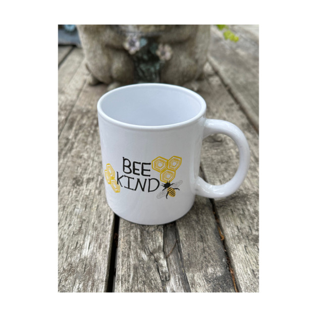Royal Norfolk BEE KIND Mug Cup Coffee Tea White Black Yellow in Kitchen & Dining Wares in Winnipeg