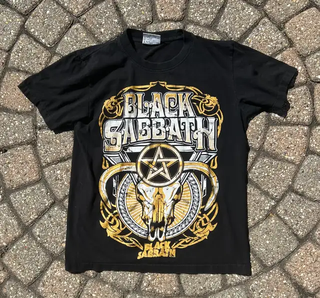 Single Stitched Black Sabbath T Shirt Sz M in Men's in Windsor Region - Image 2