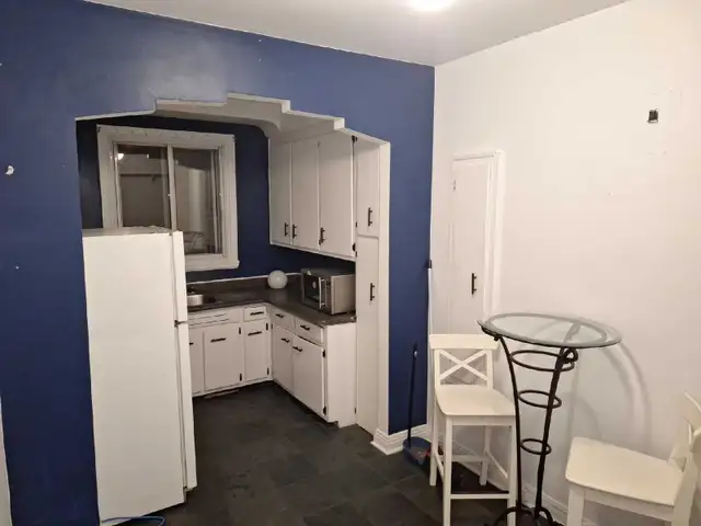 5 et demi idéalement situé pres du hec