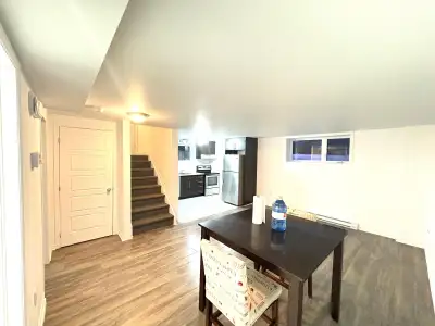 Appartement d'une chambre à louer/ One Bedroom for rent
