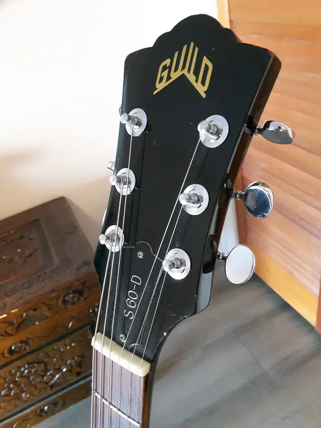 Vintage Guild S60D in Guitars in Mississauga / Peel Region - Image 10