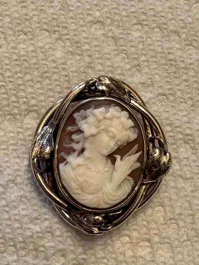 cameo pendant , View more