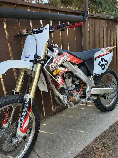 Selling my 2008 crf250r. Overall in good condition. Always starts in 1 or 2 kicks. New chain and spr...