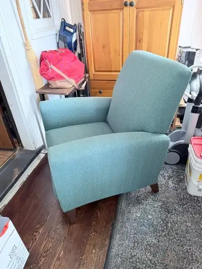 La-Z-boy Scarlett High Leg Reclining Chair - Like New!, View more