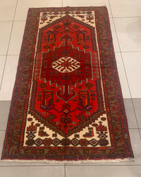 An elegant vintage authentic Persian/Saveh rug, (39” x 80”)