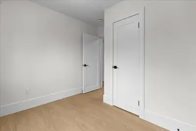 Belmont Village Fully Renovated 3-Bedroom Apartment (Kitchener)