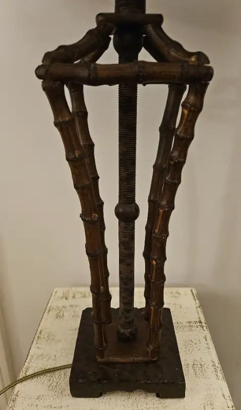 MCM VINTAGE BAMBOO LAMP W/LEATHER LAMP SHADE in Indoor Lighting & Fans in City of Toronto - Image 7