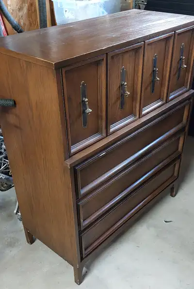 Oak dresser, View more