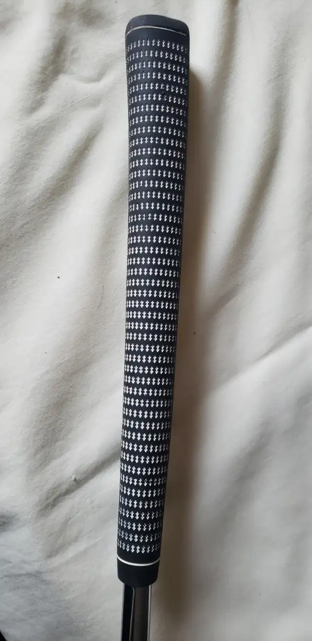 Heritage Golf Putter in Golf in Ottawa - Image 4