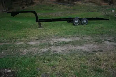 5Th wheel trailer frame, Tandem axel, bearings and brakes replaced.