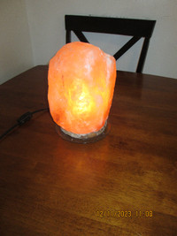 Large (9.5" tall) Amber Himalayan Salt Lamp