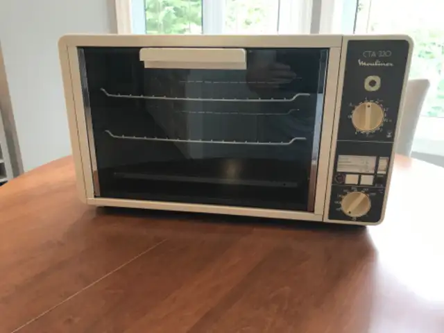 Fourneau air convection moulinex CTA 320 comme neuf in Stoves, Ovens & Ranges in Sherbrooke - Image 2