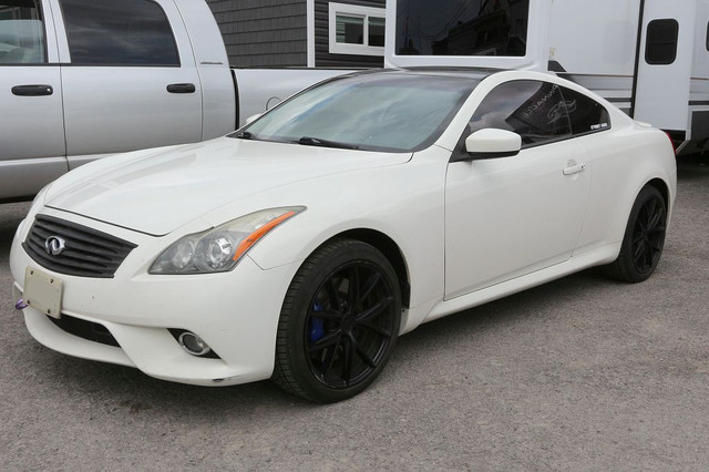 2013 Infiniti G37xS AWD Sport Coupe - Private Seller in Cars & Trucks in Hamilton