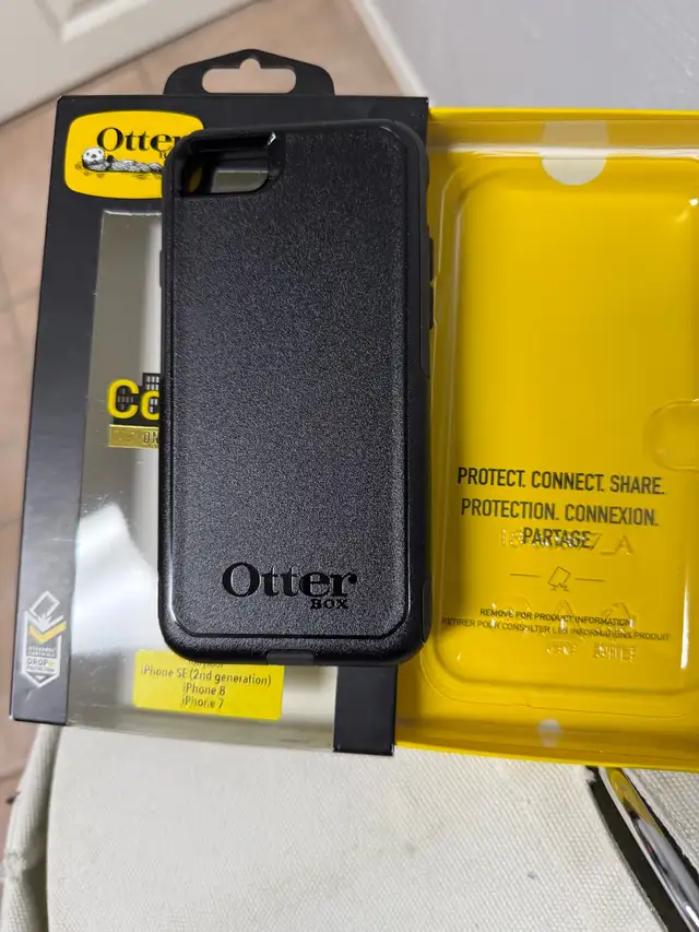 otterbox commuter case  in Cell Phone Accessories in City of Toronto - Image 5