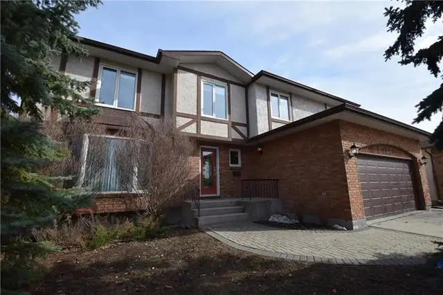 Bedroom for rent on Kirkbridge Dr, close to U of M