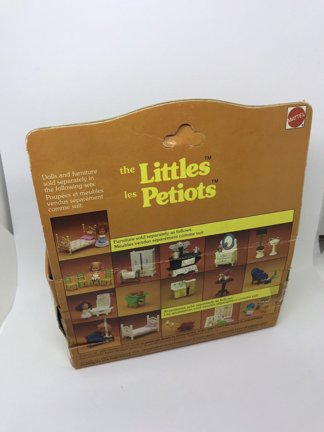 Vintage Mattel The Littles Hedy on her Blue Settee - Rare in Toys & Games in Mississauga / Peel Region - Image 3