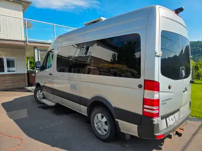 Camper Mercedes 2014, 2500, 166 000 km, entièrement autonome, régulateur de vitesse, caméral de recu...