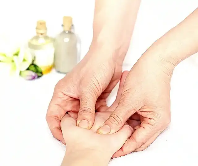 Reflexology and Reiki  - mobile and in clinic 63838166660355122