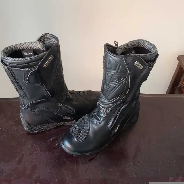 New Womens Leather NTRO Motorcycle Boots Size 8 in Women's - Shoes in Barrie - Image 8