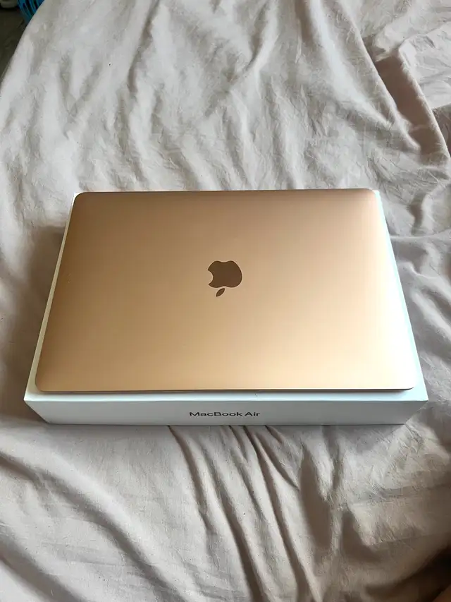 MacBook Air62864364918146121