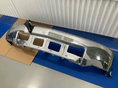 OEM Chevy Bumper, Chrome, Fits Silverado 1500 Models 14-15, Brand New.