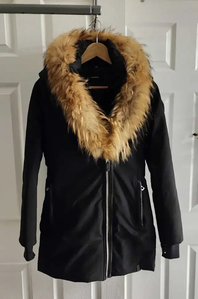 RUDSAK Women's Down Parka XS | Fur Trim Winter Coat in Women's - Tops & Outerwear in Markham / York Region - Image 5