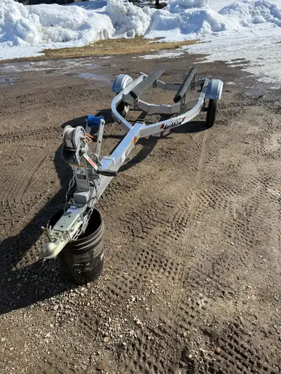 2020 Triton Wave aluminum pwc sea doo trailer $2000 obo.