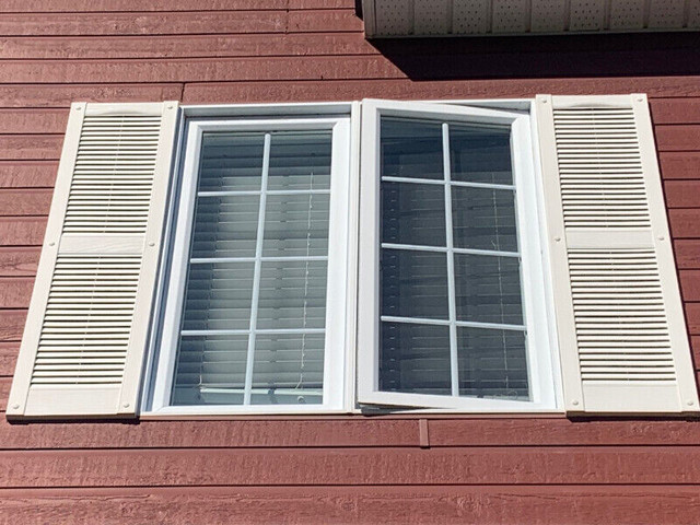Paire de persiennes 12,5 pouces par 24 pouces dans Habillage de fenêtres  à Victoriaville - Image 4