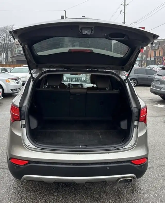 2016 Hyundai Santa Fe Sport in Cars & Trucks in Ottawa - Image 10